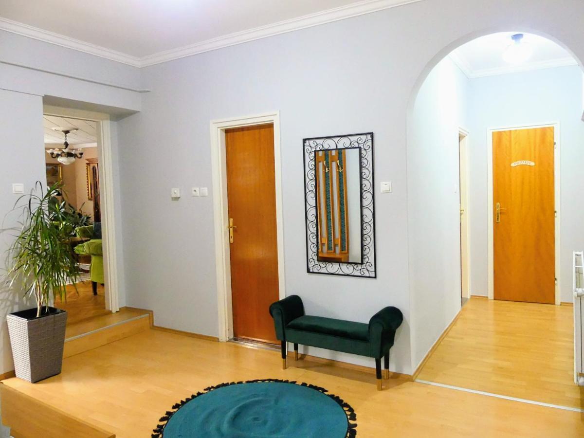Hajduhegy Vendeghaz Apartment Eger Bagian luar foto
