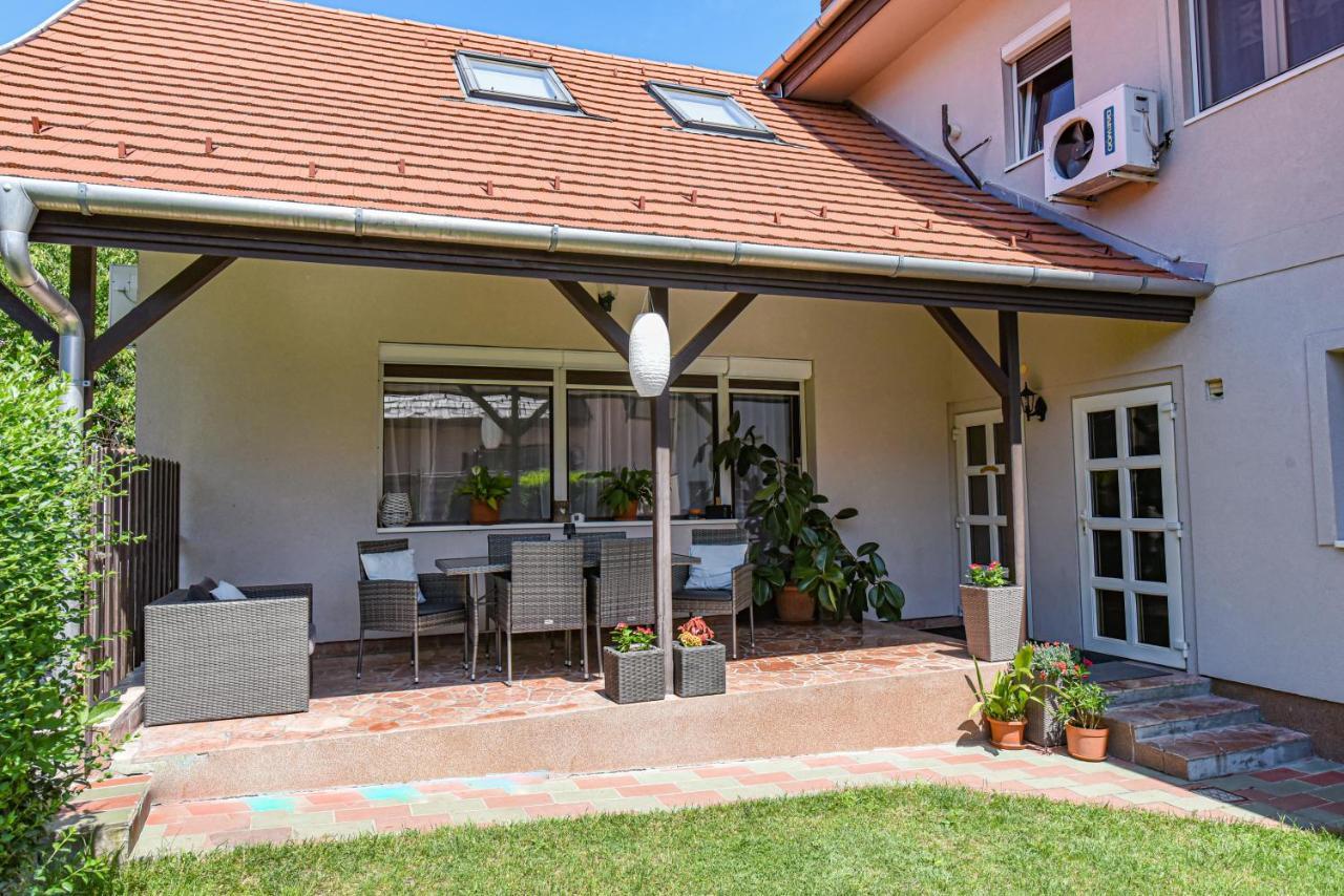 Hajduhegy Vendeghaz Apartment Eger Bagian luar foto